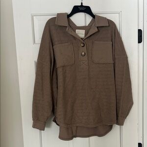 American Eagle Outfitters Taupe Long Sleeve Shirt